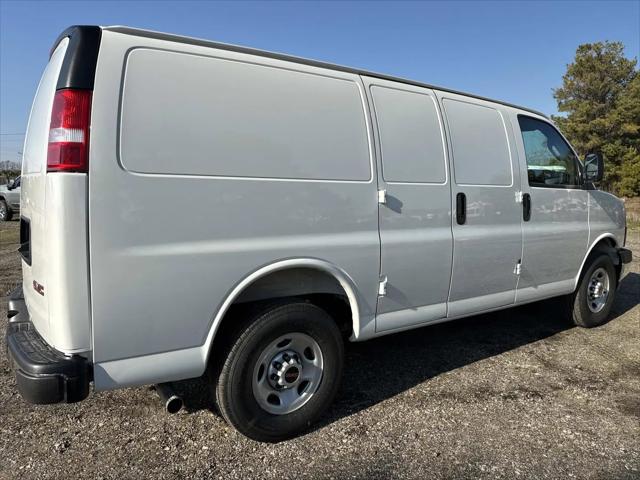 2026 GMC Savana Cargo 2500 Regular Wheelbase, Work Van, RWD