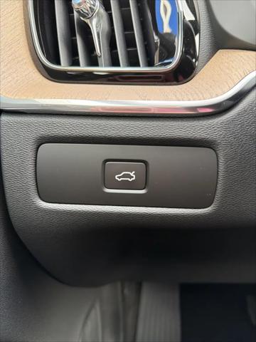 2026 Volvo XC60 B5 Core