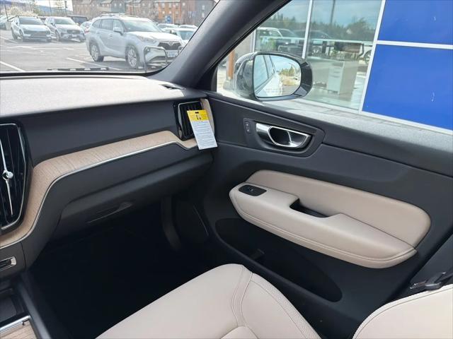 2026 Volvo XC60 B5 Core