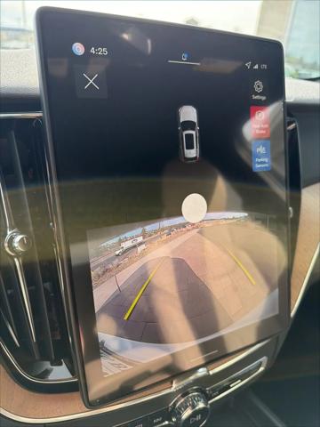 2026 Volvo XC60 B5 Core