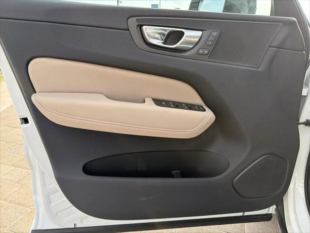 2026 Volvo XC60 B5 Core