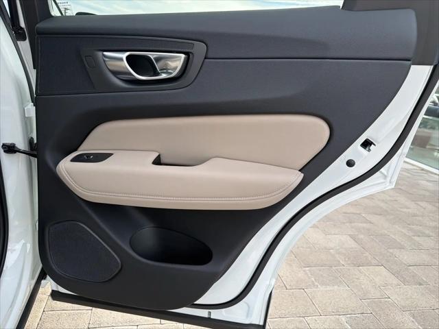 2026 Volvo XC60 B5 Core