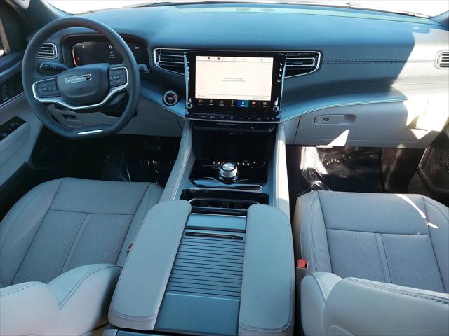 2026 Jeep Grand Wagoneer 4x2