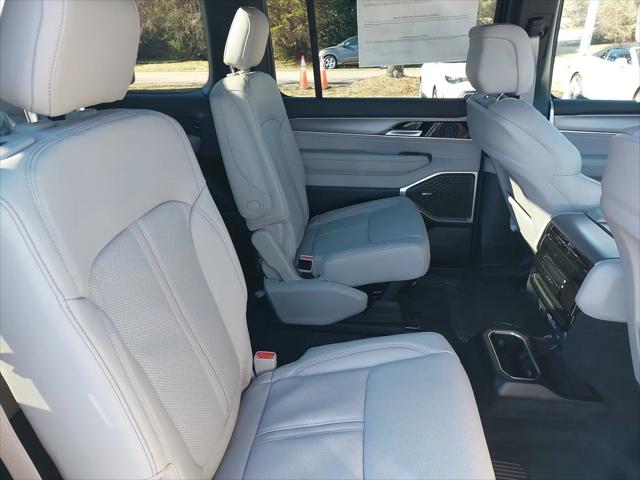 2026 Jeep Grand Wagoneer 4x2