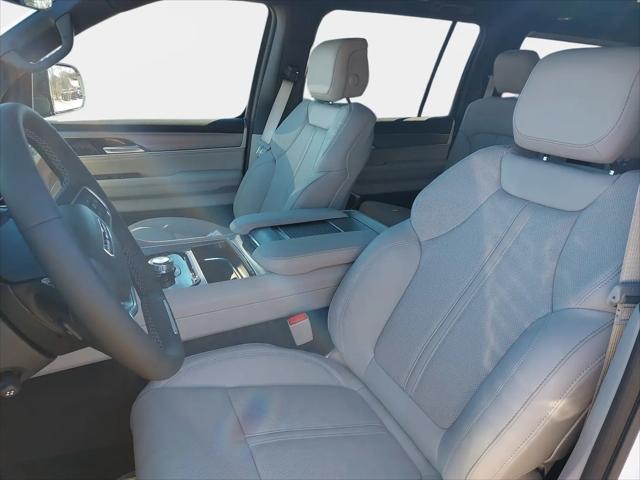 2026 Jeep Grand Wagoneer 4x2