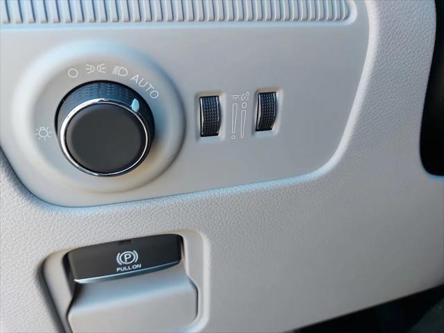 2026 Jeep Grand Wagoneer 4x2