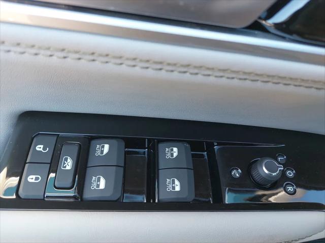 2026 Jeep Grand Wagoneer 4x2