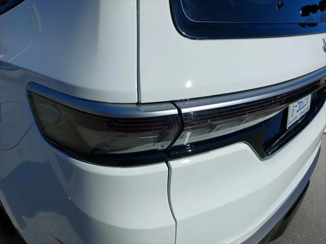 2026 Jeep Grand Wagoneer 4x2