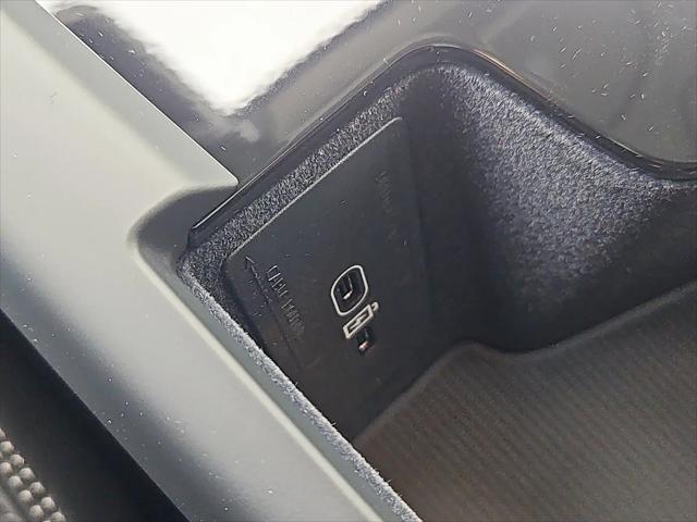 2026 Volvo XC60 Plug-In Hybrid Ultra, T8 AWD Electric/Gasoline, Dark