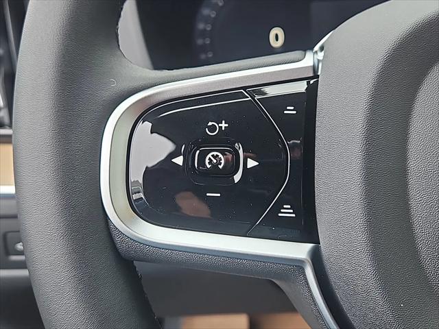 2026 Volvo XC60 Plug-In Hybrid Ultra, T8 AWD Electric/Gasoline, Dark