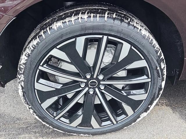 2026 Volvo XC60 Plug-In Hybrid Ultra, T8 AWD Electric/Gasoline, Dark