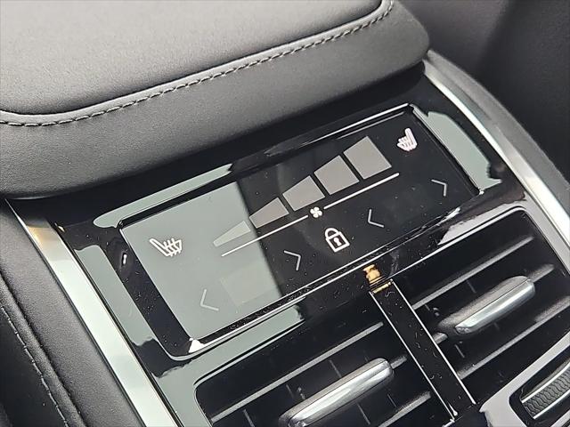 2026 Volvo XC90 Ultra Dark Theme, B6 AWD Gas (mild hybrid), Gasoline, 7 Seats