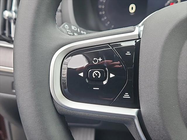 2026 Volvo XC90 Ultra Dark Theme, B6 AWD Gas (mild hybrid), Gasoline, 7 Seats