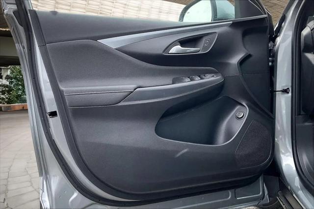 2026 Buick NV Preferred FWD