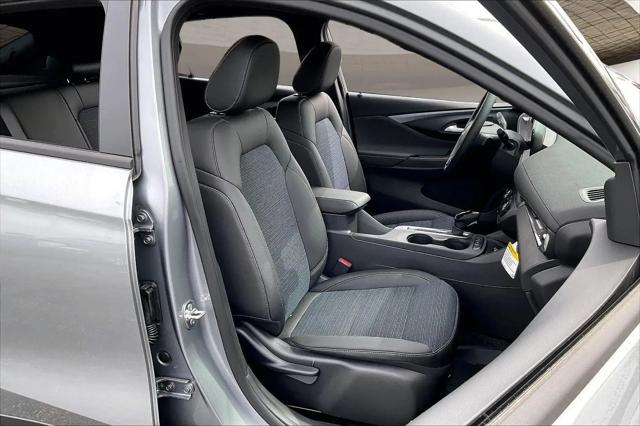 2026 Buick NV Preferred FWD