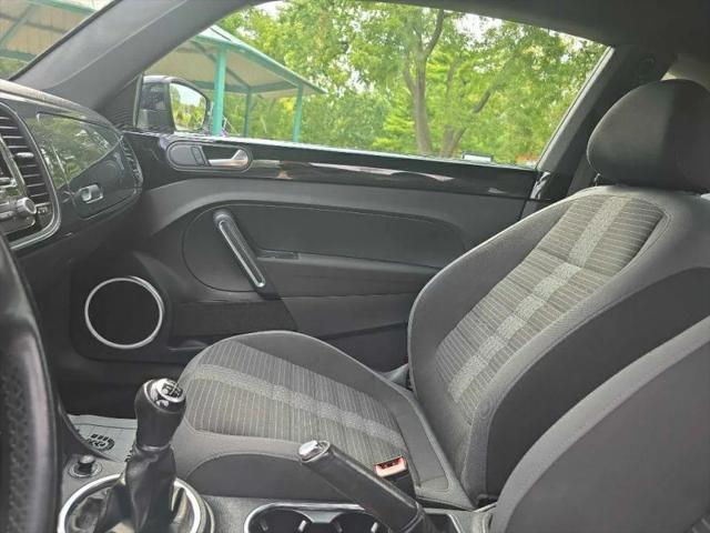 2012 Volkswagen Beetle 2.0T
