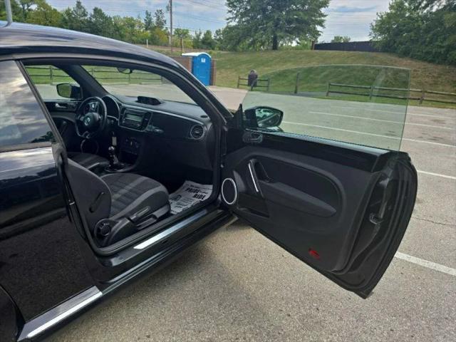 2012 Volkswagen Beetle 2.0T