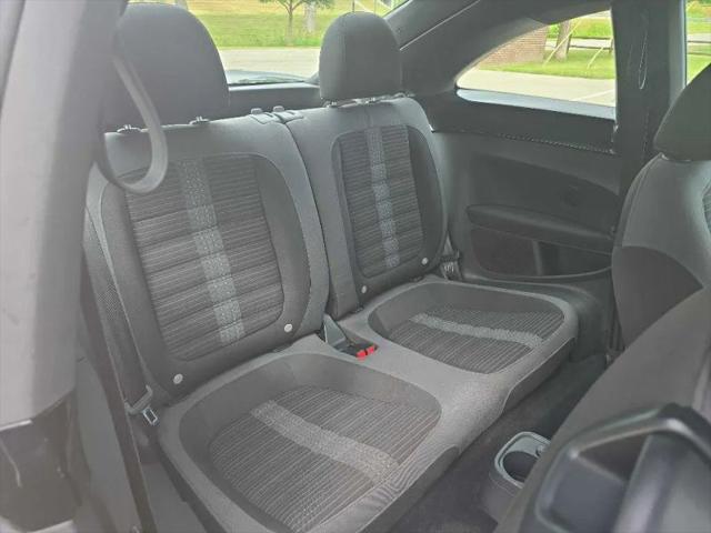 2012 Volkswagen Beetle 2.0T