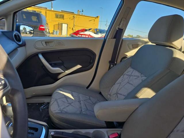 2013 Ford Fiesta SE