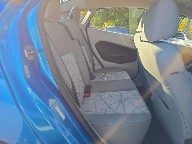 2013 Ford Fiesta SE