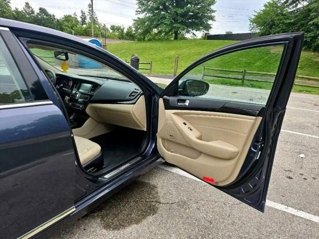 2014 Kia Cadenza Premium