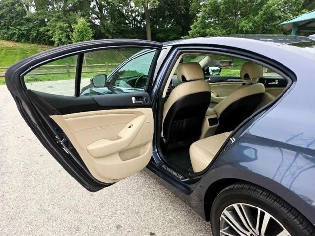 2014 Kia Cadenza Premium