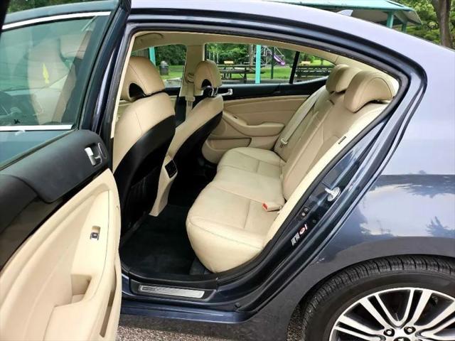 2014 Kia Cadenza Premium