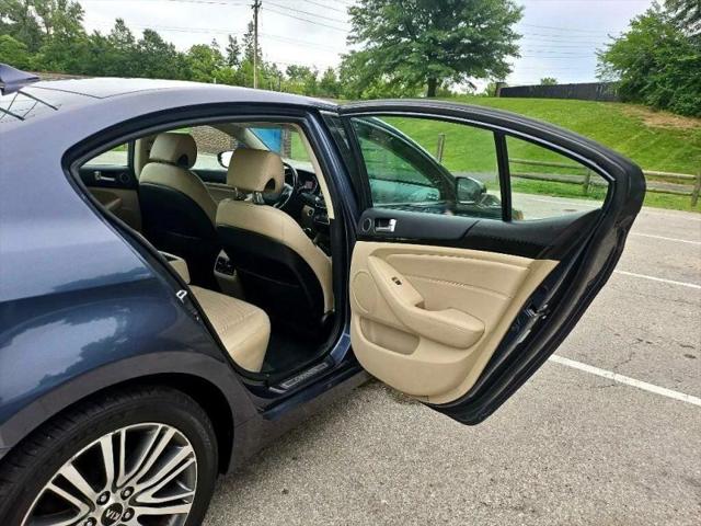 2014 Kia Cadenza Premium