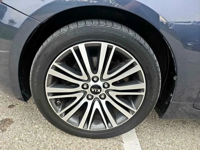 2014 Kia Cadenza Premium