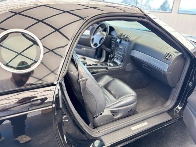 2002 Ford Thunderbird Base