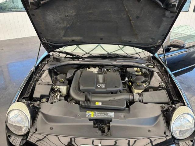 2002 Ford Thunderbird Base