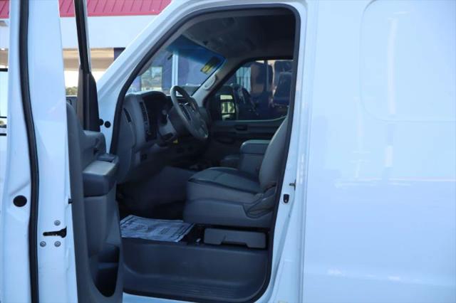 2018 Nissan 3500 SV V8