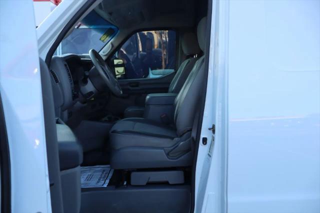 2018 Nissan 3500 SV V8