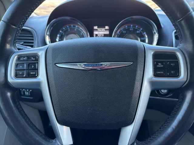 2013 Chrysler Town & Country Touring-L