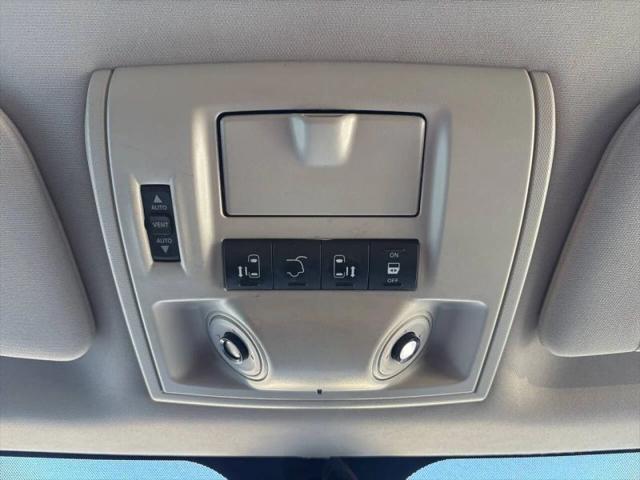 2013 Chrysler Town & Country Touring-L