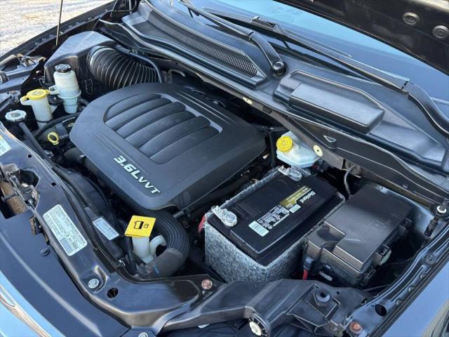 2013 Chrysler Town & Country Touring-L