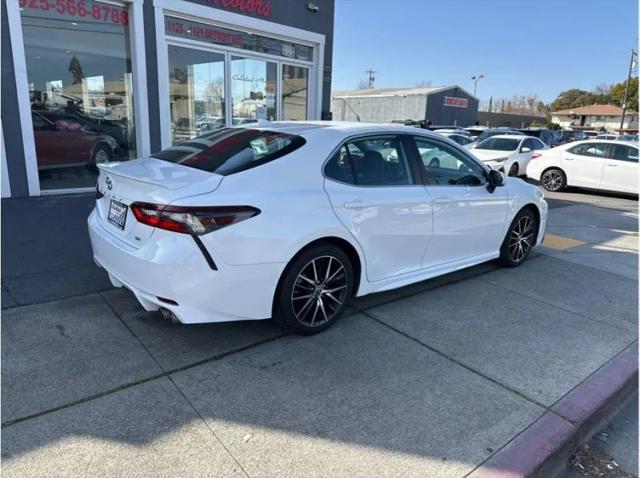 2023 Toyota Camry SE