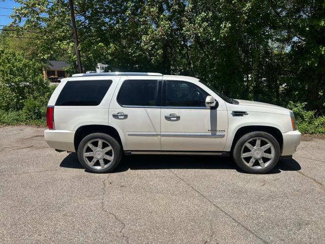 2011 Cadillac Escalade Premium