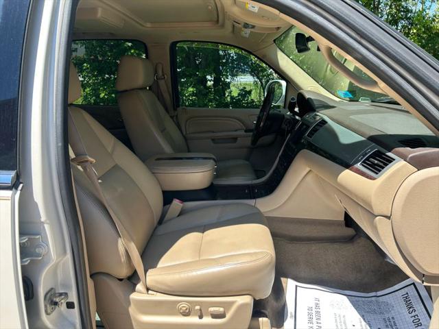 2011 Cadillac Escalade Premium