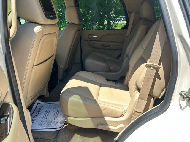 2011 Cadillac Escalade Premium