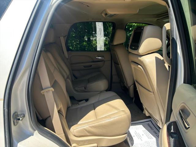 2011 Cadillac Escalade Premium