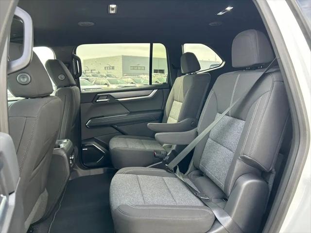 2026 GMC Acadia Elevation AWD