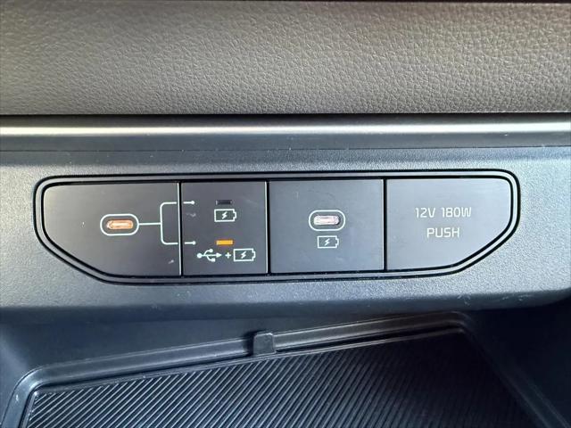 2025 Kia Carnival MPV LXS