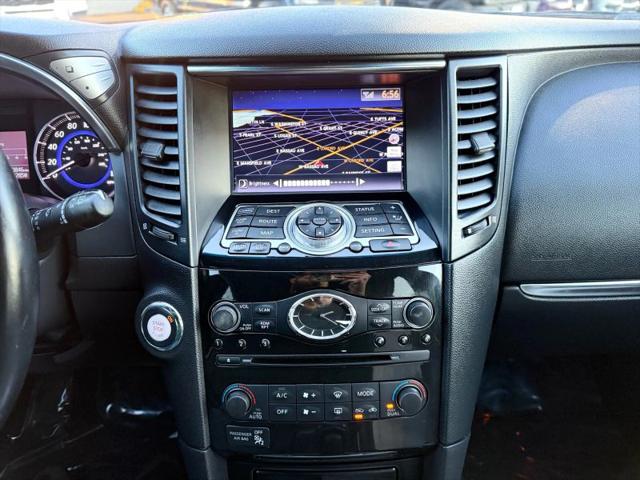2017 INFINITI QX70 3.7