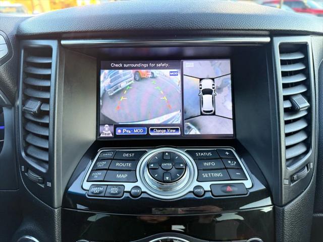 2017 INFINITI QX70 3.7