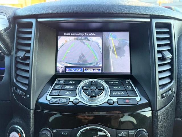 2017 INFINITI QX70 3.7