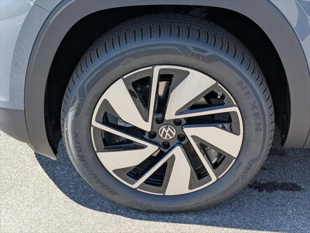 2026 Volkswagen Atlas SE with Technology