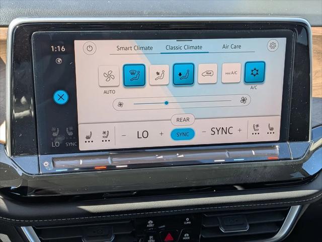 2026 Volkswagen Atlas SE with Technology
