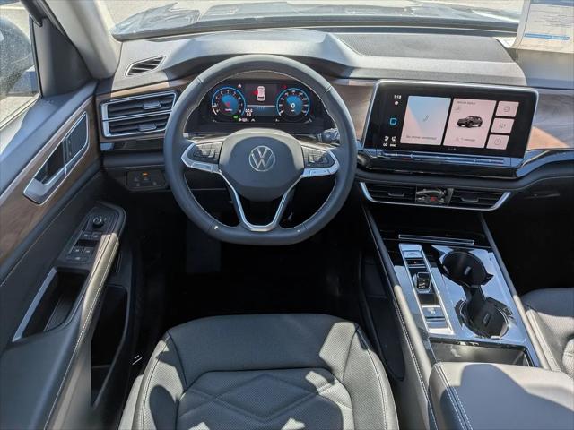 2026 Volkswagen Atlas SE with Technology