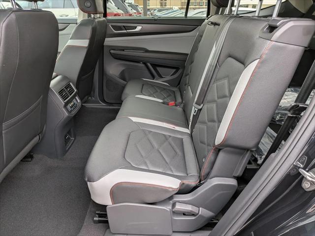 2026 Volkswagen Atlas Peak Edition